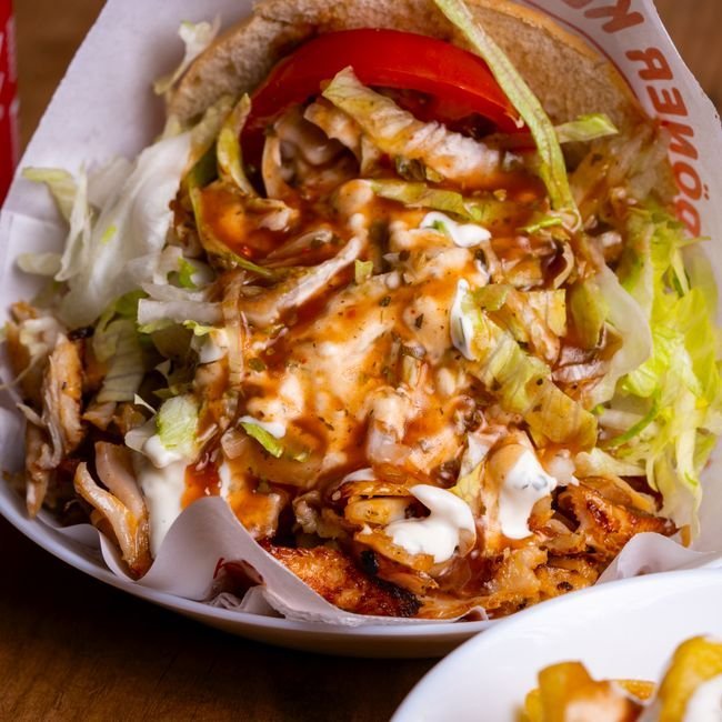 Durum kebab med salat og sauce